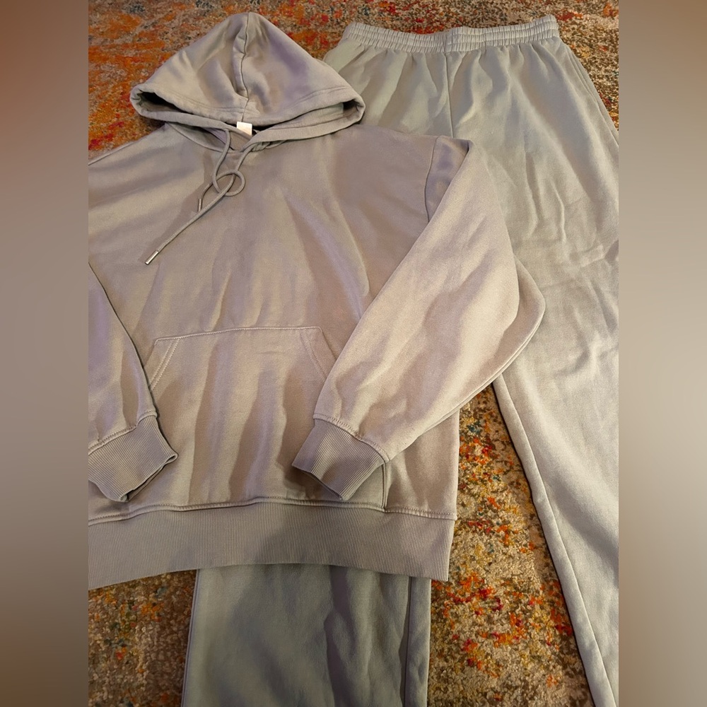 H&M Womens Hooded Sweat 2 Piece Matching Track Suit. Baggy Pants. Size Small.